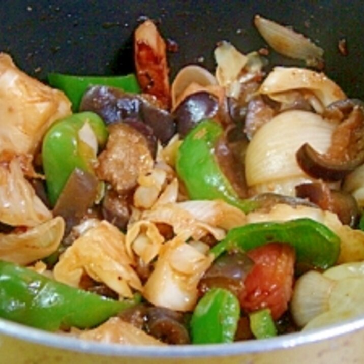 ベーコンとあるもの野菜の味噌ラー油炒め煮